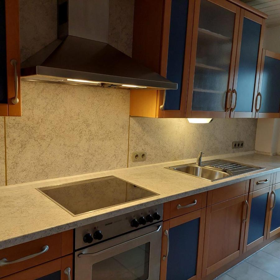 Sudstadt-Fewo Mit Grossem Balkon Nahe City Und Meer - Uber Den Dachern Von Whv Wilhelmshaven Extérieur photo